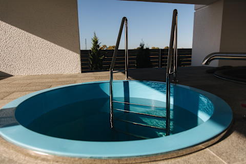 small-pool