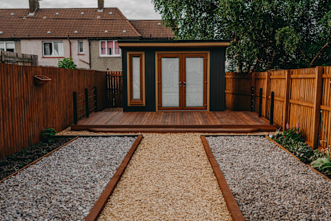 modern-garden-cabin