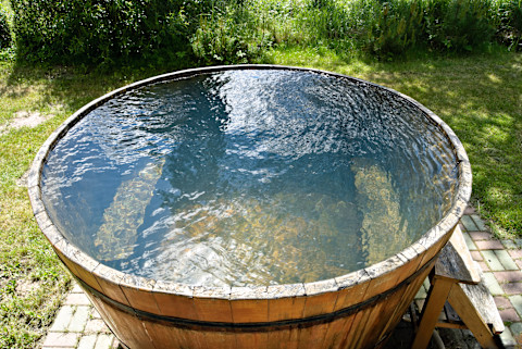 barrel-plunge-pool