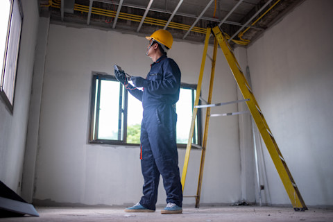 electrician-wiring-house
