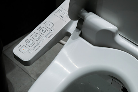 Smart Toilet03