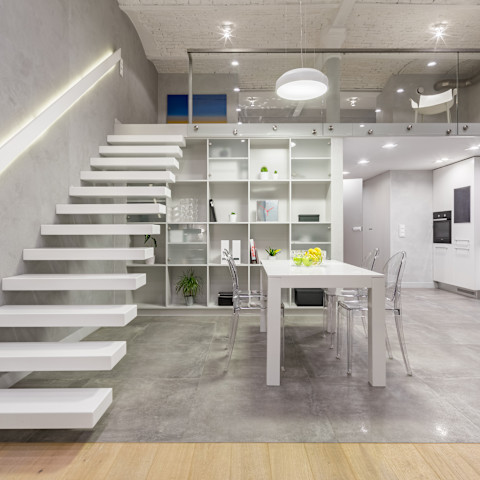 Floating staircase