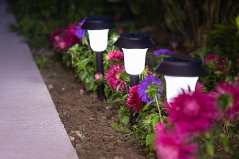 Laying garden path 4