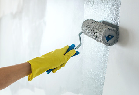 Painting wall with a roller