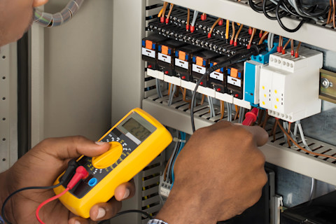 Fuse box tripping04