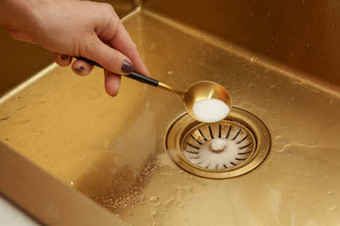 Kitchen Sink Cleaning