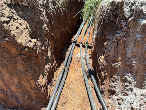 Geothermal ground loop installation for ground source heat pumps