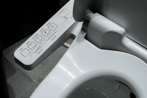 Smart Toilet03