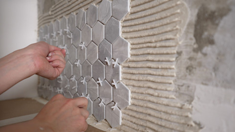 tile-spacer-installation