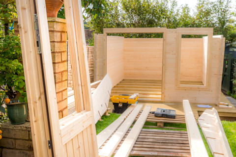 garden-room-being-built