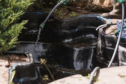 filling-garden-pond