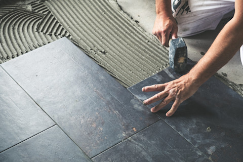 Fitting kitchen tiles