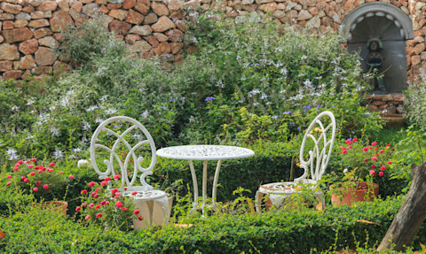 cottage-garden