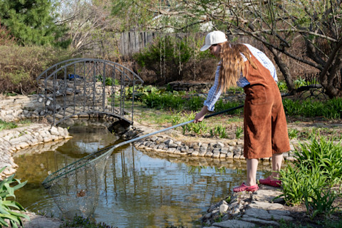 cleaning-garden-pond