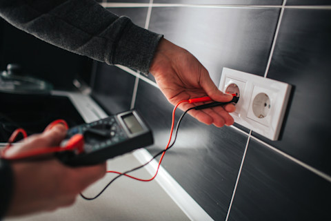 Plug socket cost 1