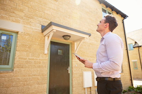 House surveyor