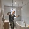 Akili_handyman